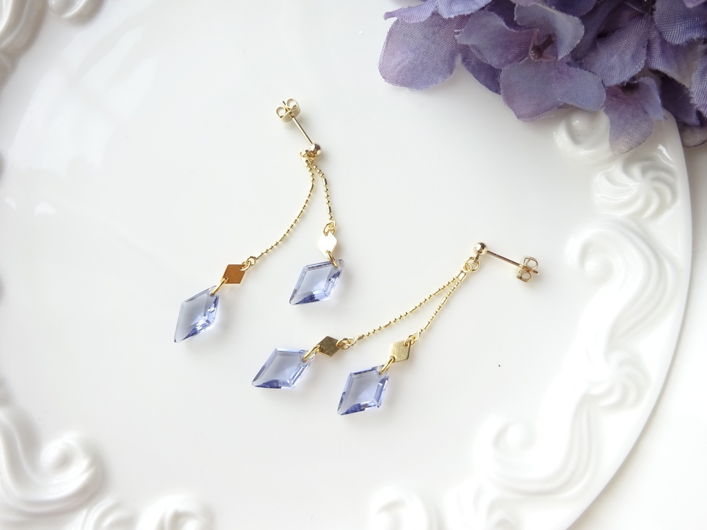 星空プリズム・ピアス(イヤリングOK)