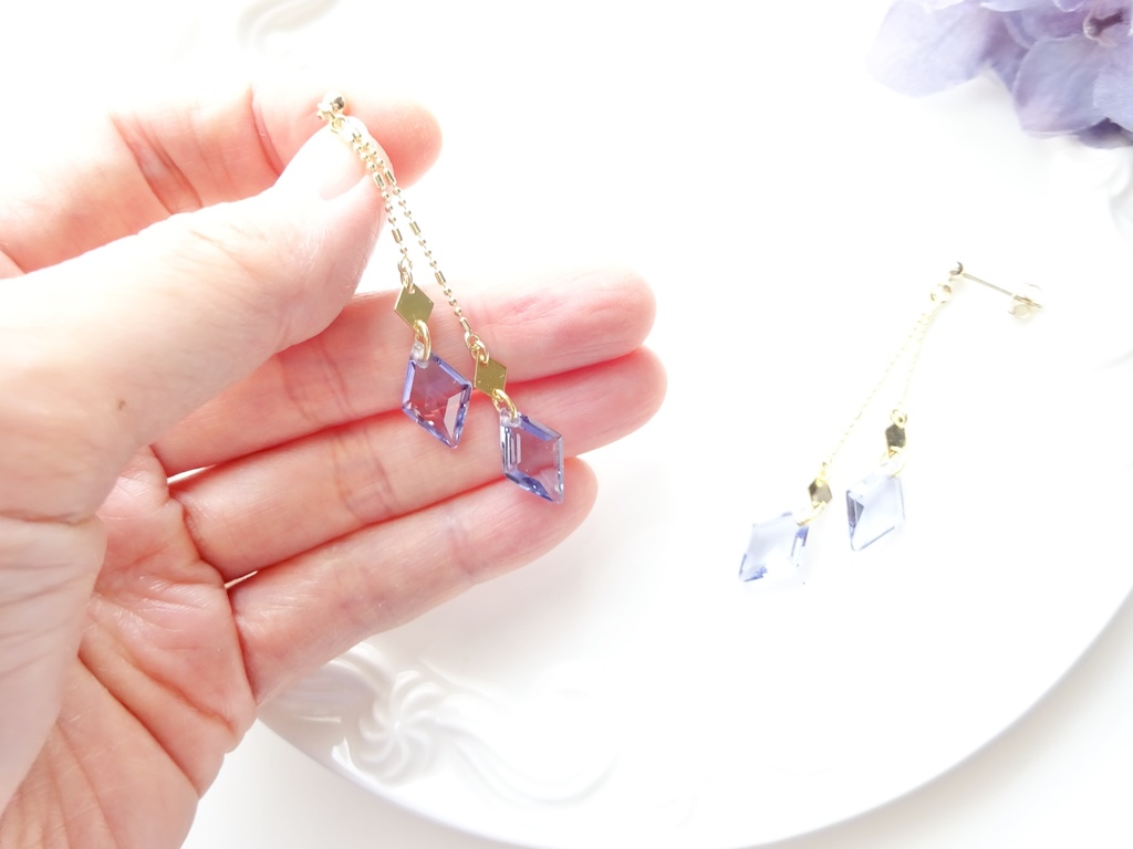 星空プリズム・ピアス(イヤリングOK)