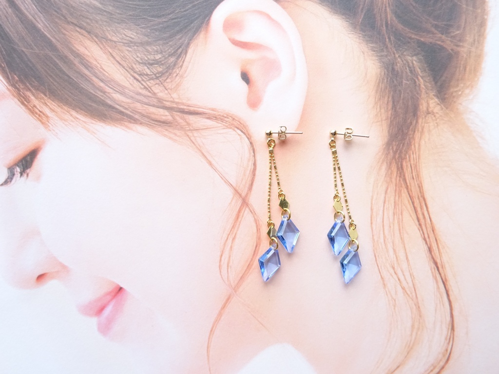 青空プリズム・ピアス(イヤリングOK)