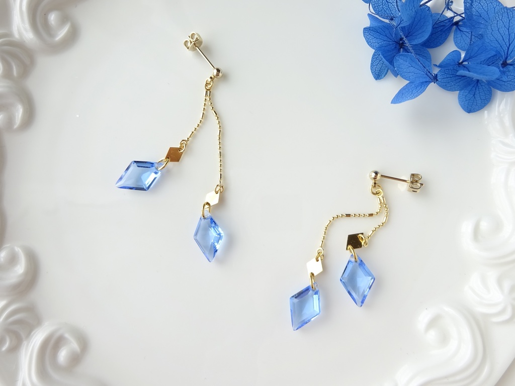 青空プリズム・ピアス(イヤリングOK)