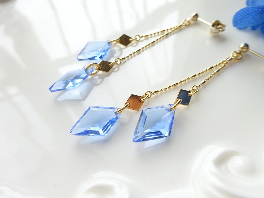 青空プリズム・ピアス(イヤリングOK)