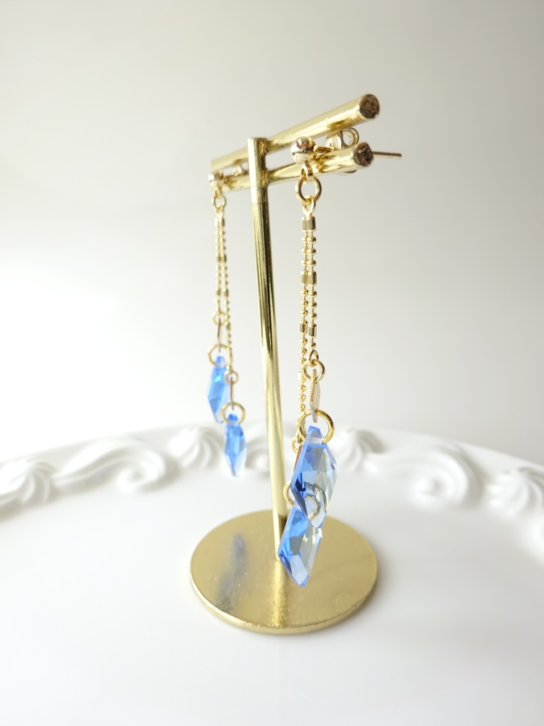 青空プリズム・ピアス(イヤリングOK)