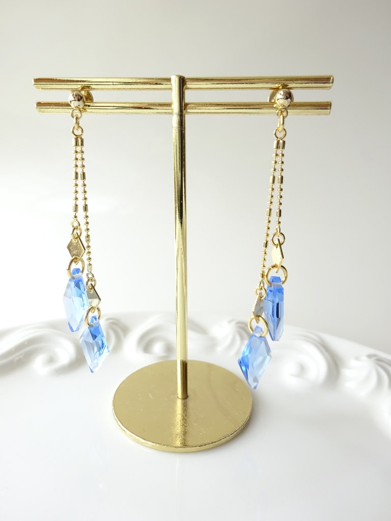 青空プリズム・ピアス(イヤリングOK)