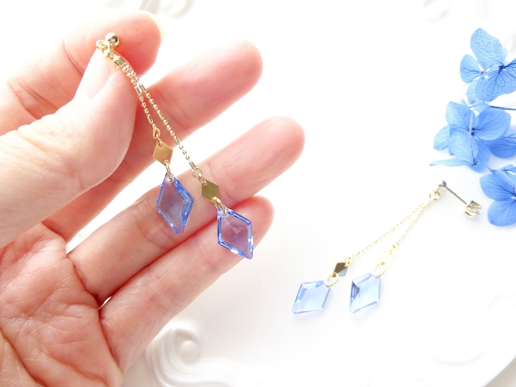 青空プリズム・ピアス(イヤリングOK)