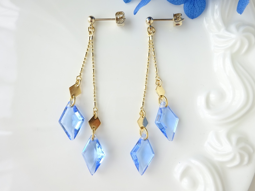 青空プリズム・ピアス(イヤリングOK)
