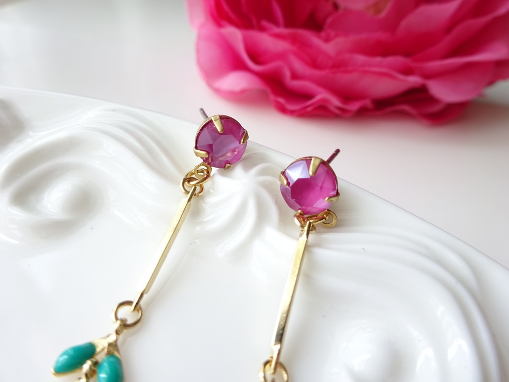 百合の押し花ピアス