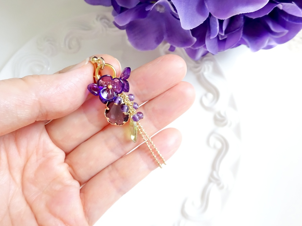 ビオラガーデン ピアス(イヤリングOK)