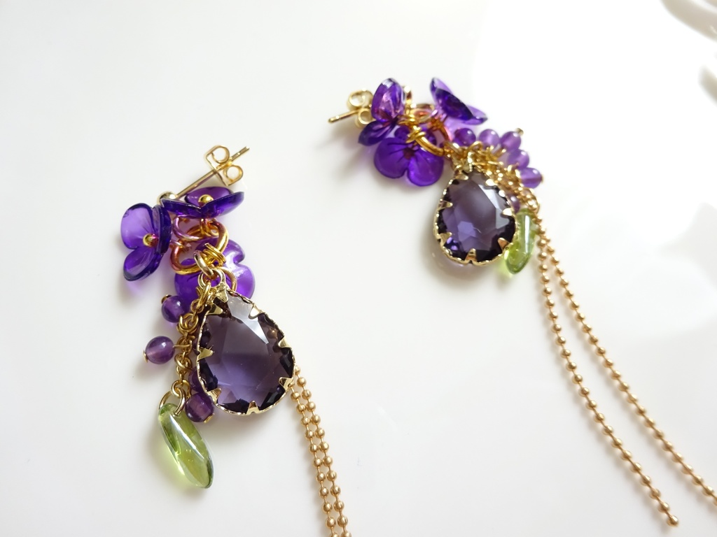 ビオラガーデン ピアス(イヤリングOK)