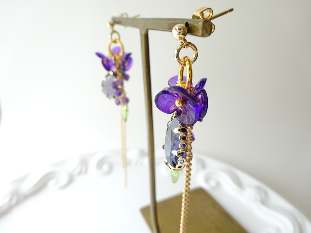 ビオラガーデン ピアス(イヤリングOK)