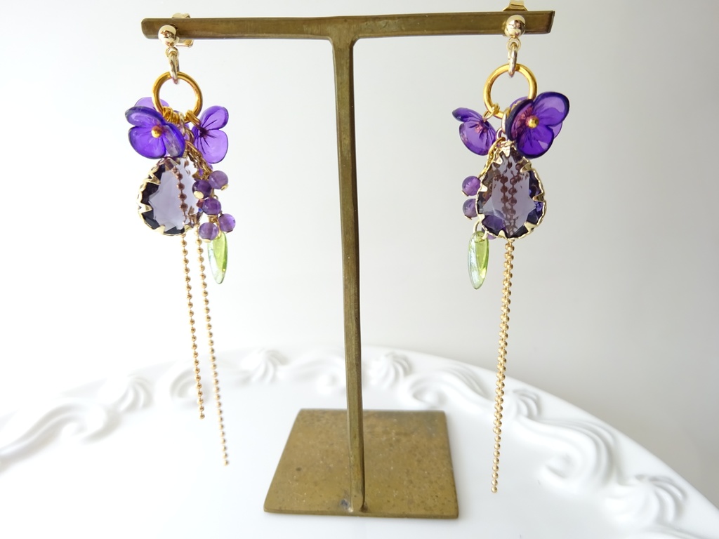 ビオラガーデン ピアス(イヤリングOK)