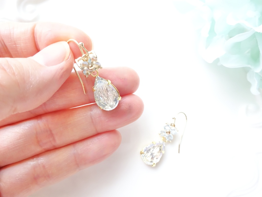 水の花・ピアス(イヤリングOK)