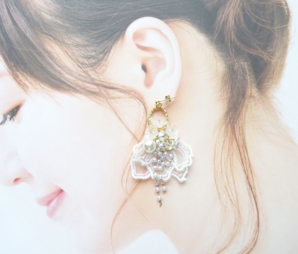 フロストレースフラワー ピアス(イヤリングOK)