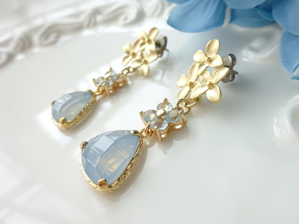 水色紫陽花ピアス