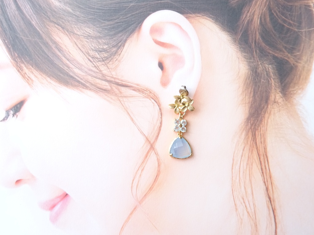 水色紫陽花ピアス