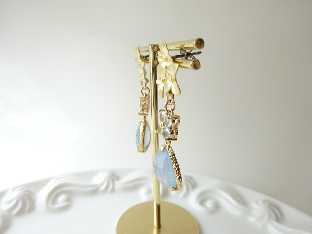 水色紫陽花ピアス
