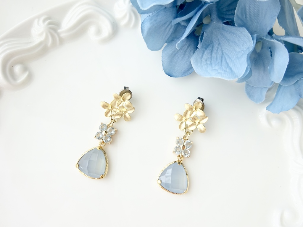 水色紫陽花ピアス
