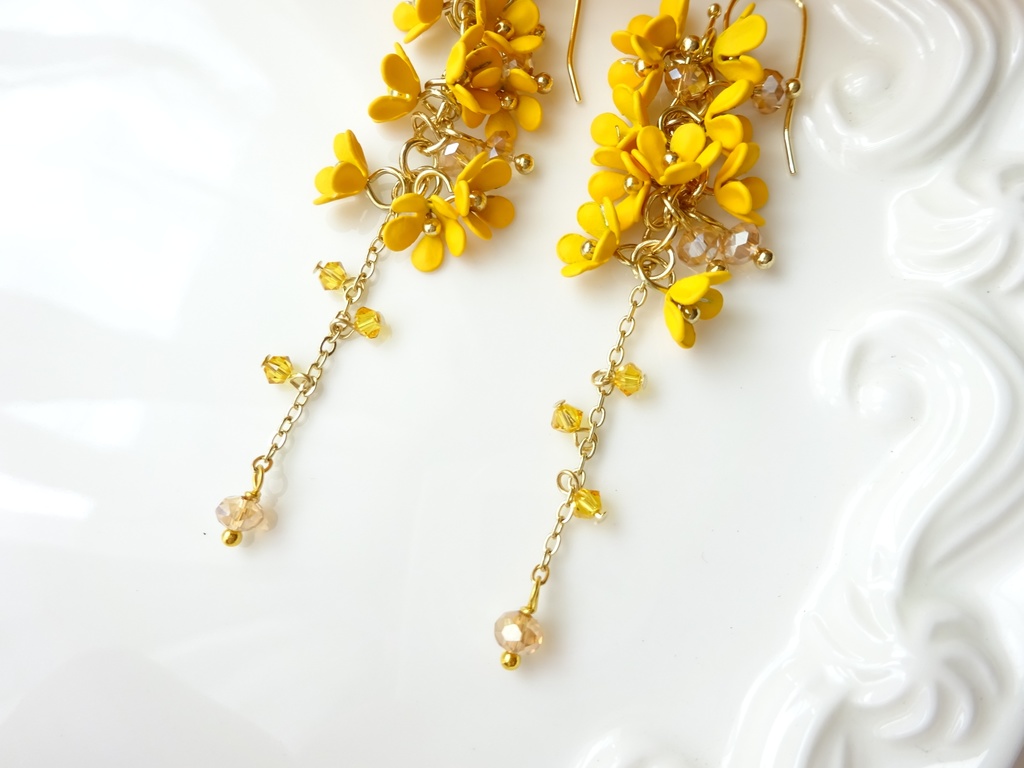 金木犀のピアス(イヤリングOK)