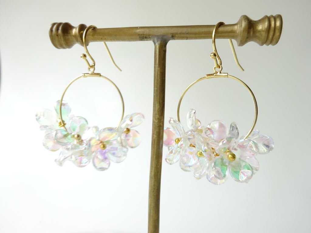 再販*花ゆらピアス・オーロラ紫陽花(イヤリングOK)