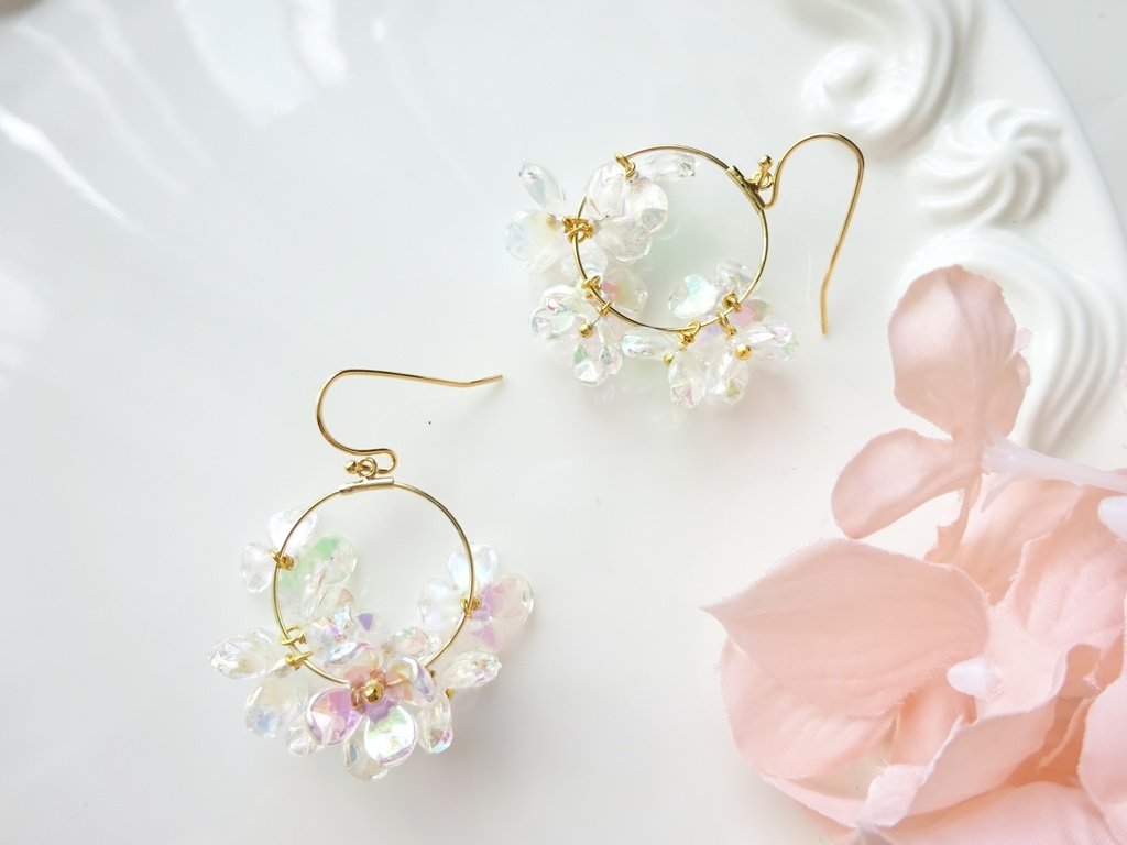 再販*花ゆらピアス・オーロラ紫陽花(イヤリングOK)