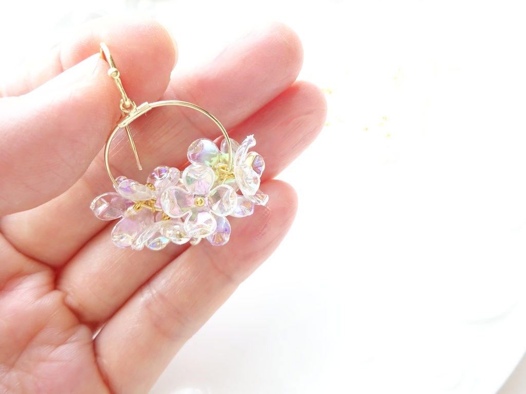 再販*花ゆらピアス・オーロラ紫陽花(イヤリングOK)