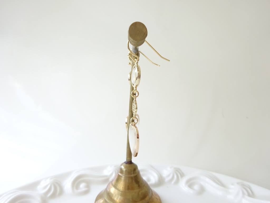 シェルハート ピアス(イヤリングOK)