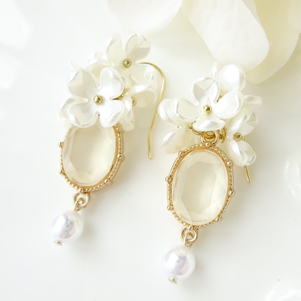スリーピングガーデンピアス(イヤリングOK)