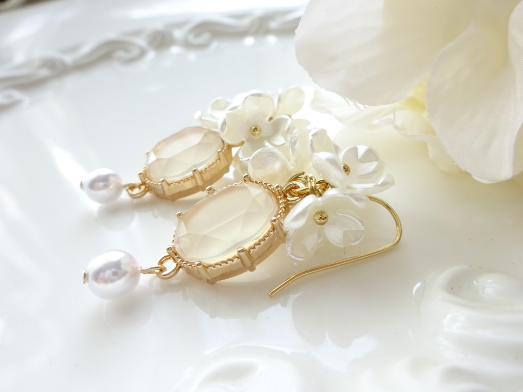 スリーピングガーデンピアス(イヤリングOK)