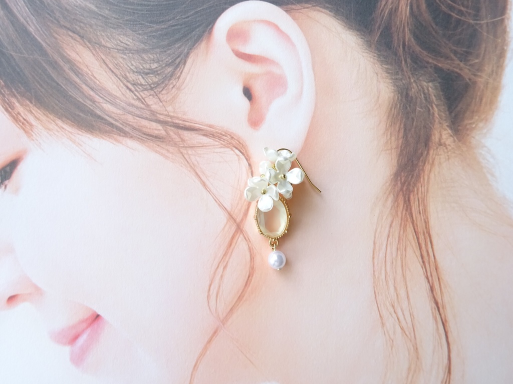スリーピングガーデンピアス(イヤリングOK)