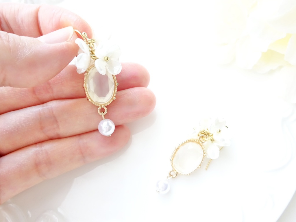 スリーピングガーデンピアス(イヤリングOK)