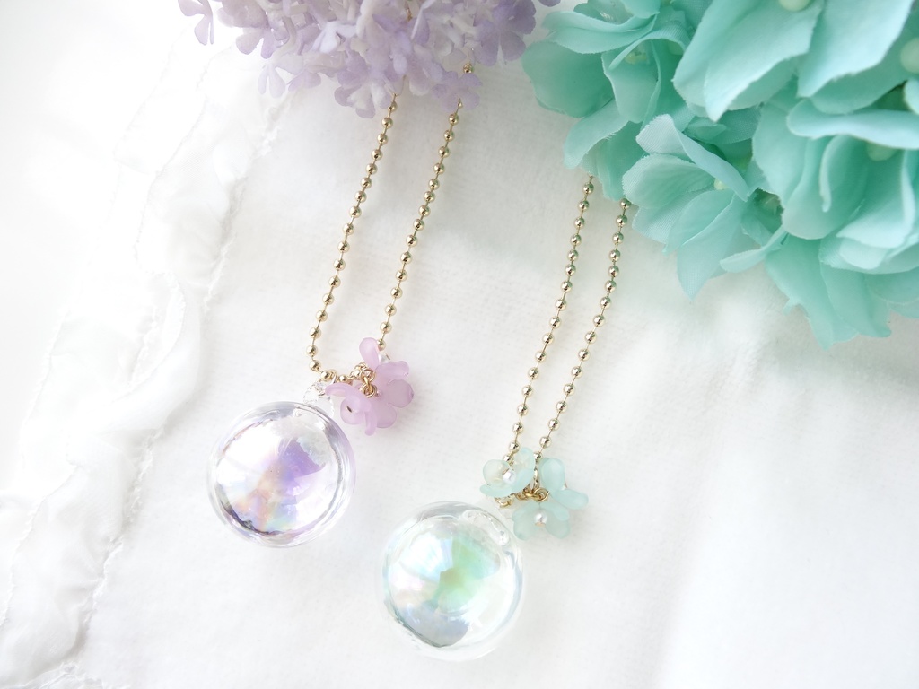 水入り大きなガラスのシャボン玉ネックレス・ミント