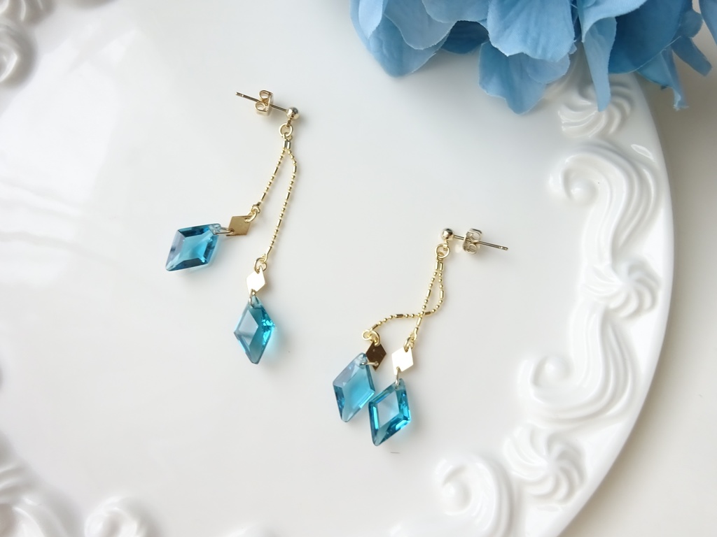 深海プリズム・ピアス(イヤリングOK)