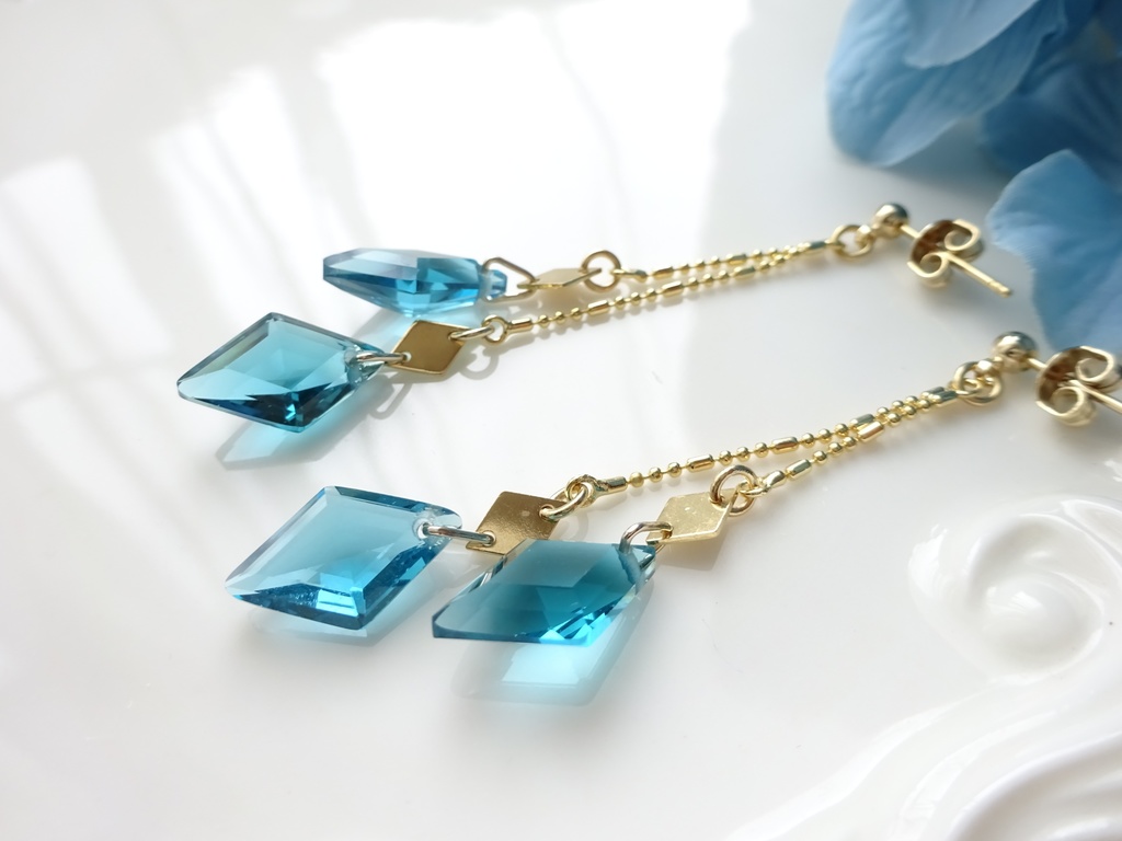 深海プリズム・ピアス(イヤリングOK)