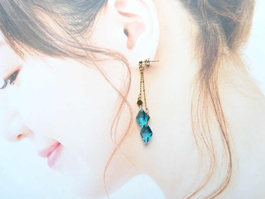 深海プリズム・ピアス(イヤリングOK)
