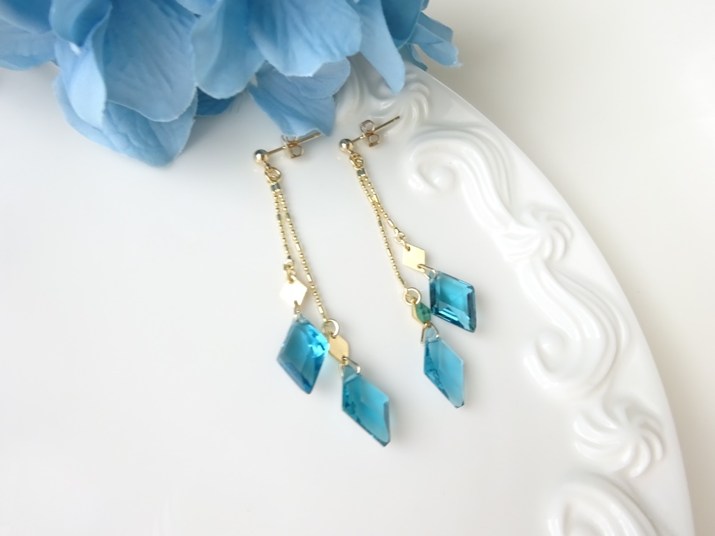 深海プリズム・ピアス(イヤリングOK)