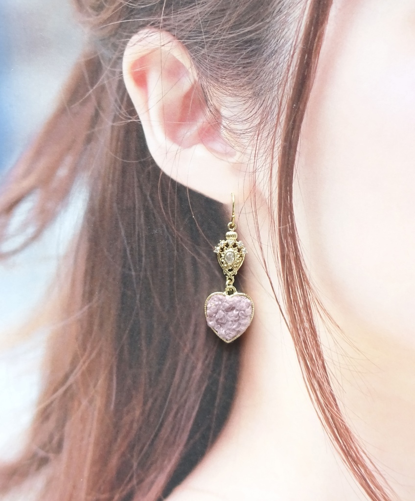 ハートのお城のシャンデリア ピアス(イヤリングOK)