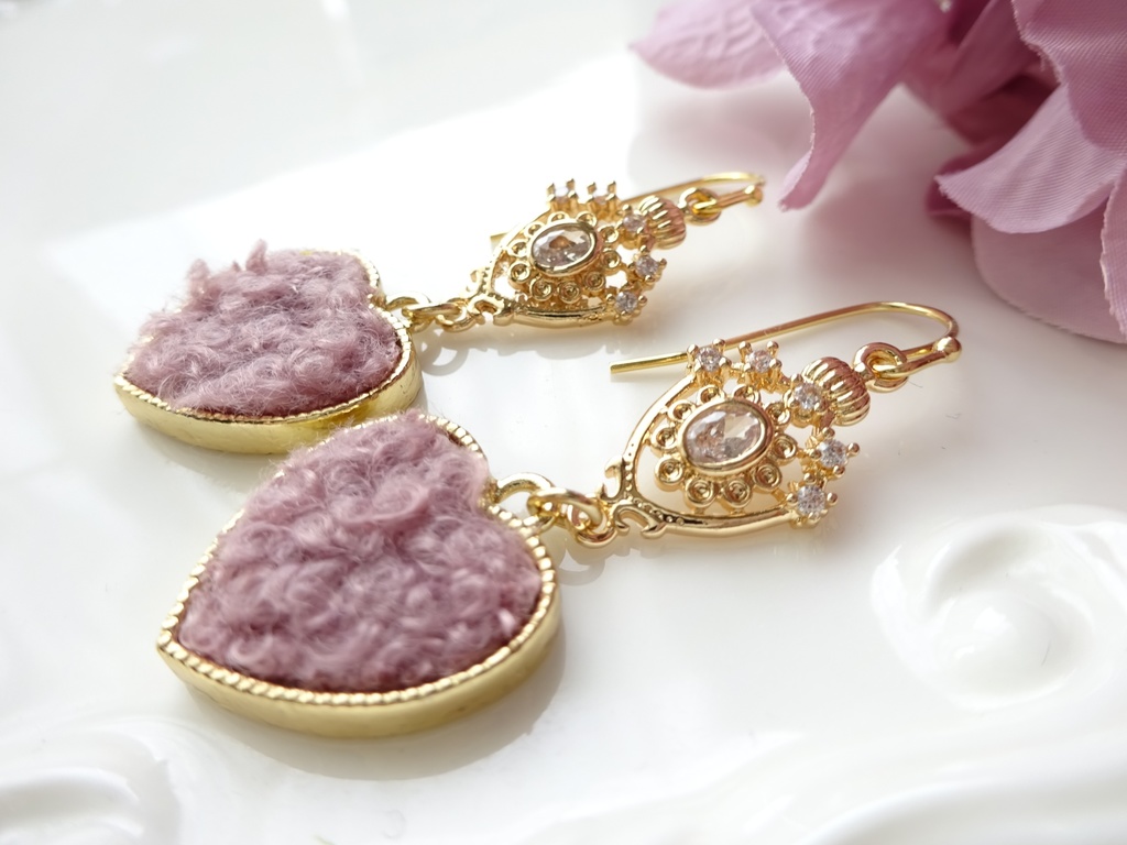 ハートのお城のシャンデリア ピアス(イヤリングOK)