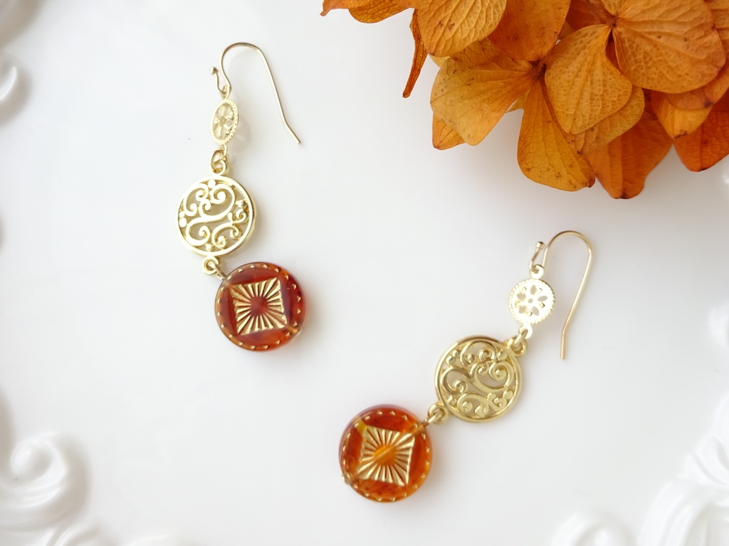 クリスマスマーケット・ピアス(イヤリングOK)