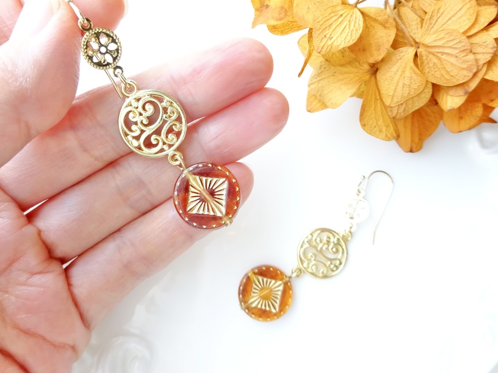 クリスマスマーケット・ピアス(イヤリングOK)