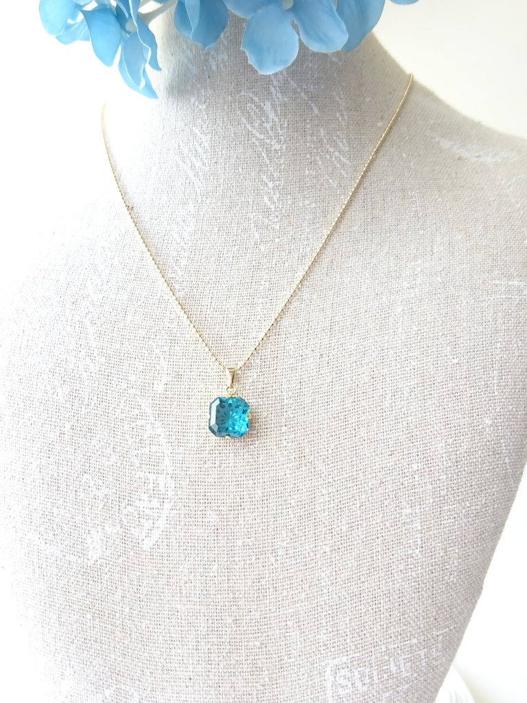 カテドラル ウィンドウ ・マリンブルー