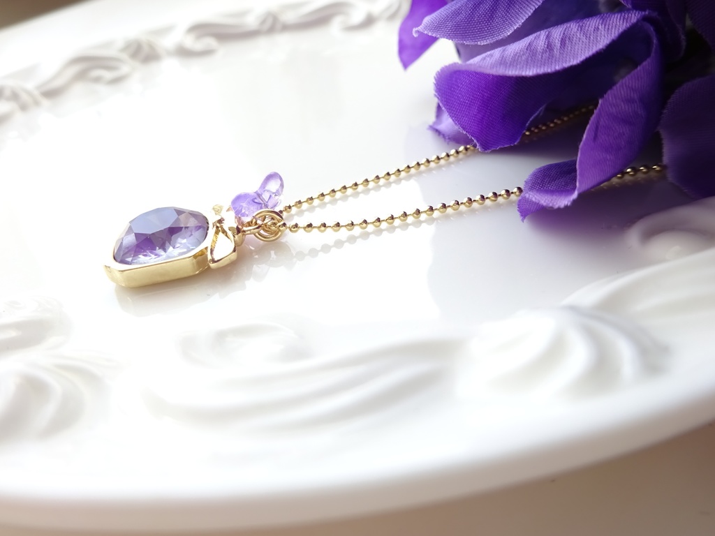 バイオレットパフューム ネックレス