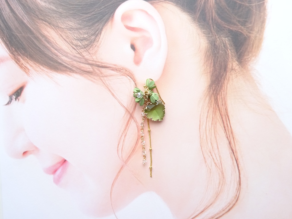 アナベルハートドロップスピアス(イヤリングOK)