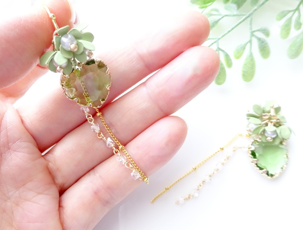 アナベルハートドロップスピアス(イヤリングOK)