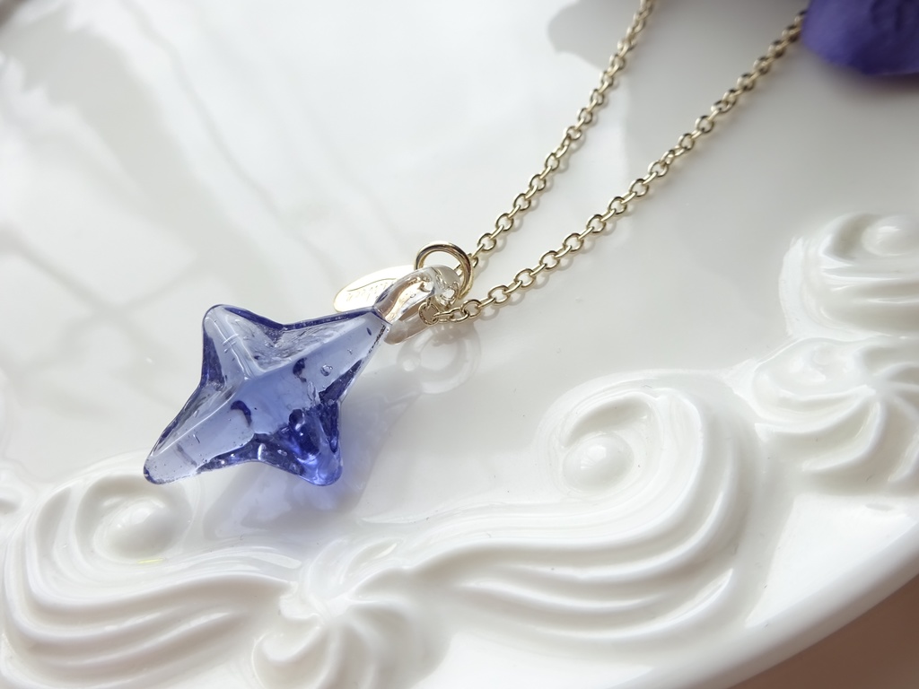 大きな聖夜の星 一点ものネックレス