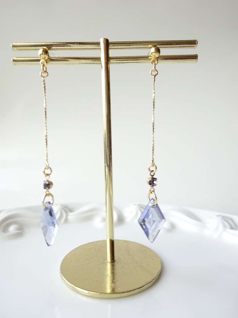 夜空のかけらピアス(イヤリングOK)