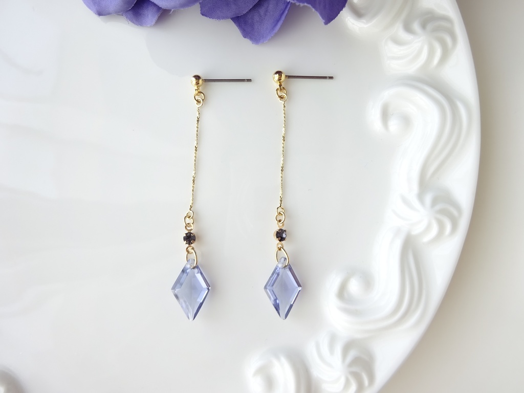 夜空のかけらピアス(イヤリングOK)