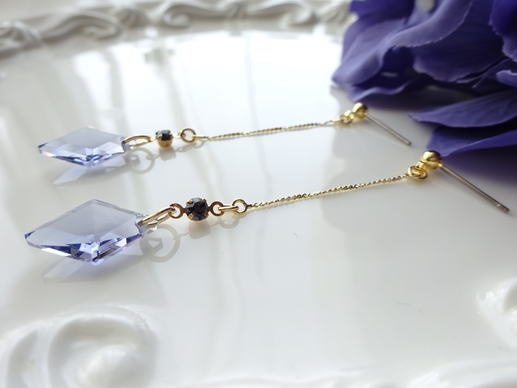 夜空のかけらピアス(イヤリングOK)