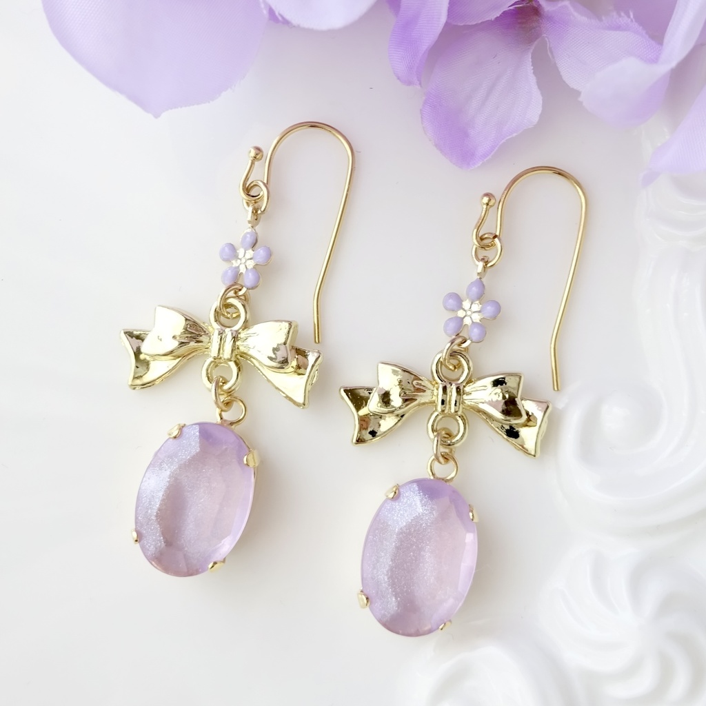 すみれとリボンのピアス(イヤリングOK)