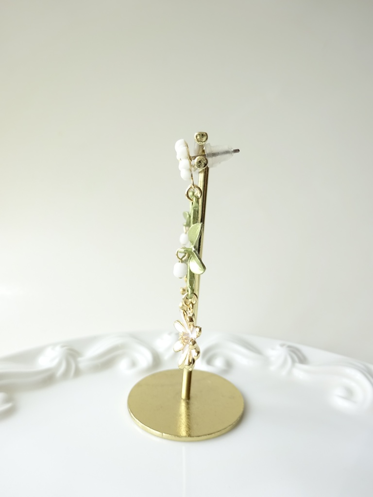 再販*マーガレットのピアス ver2