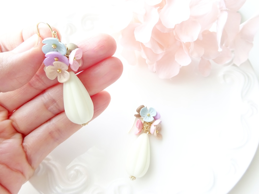 スイートパステルフラワーB ピアス(イヤリングOK)