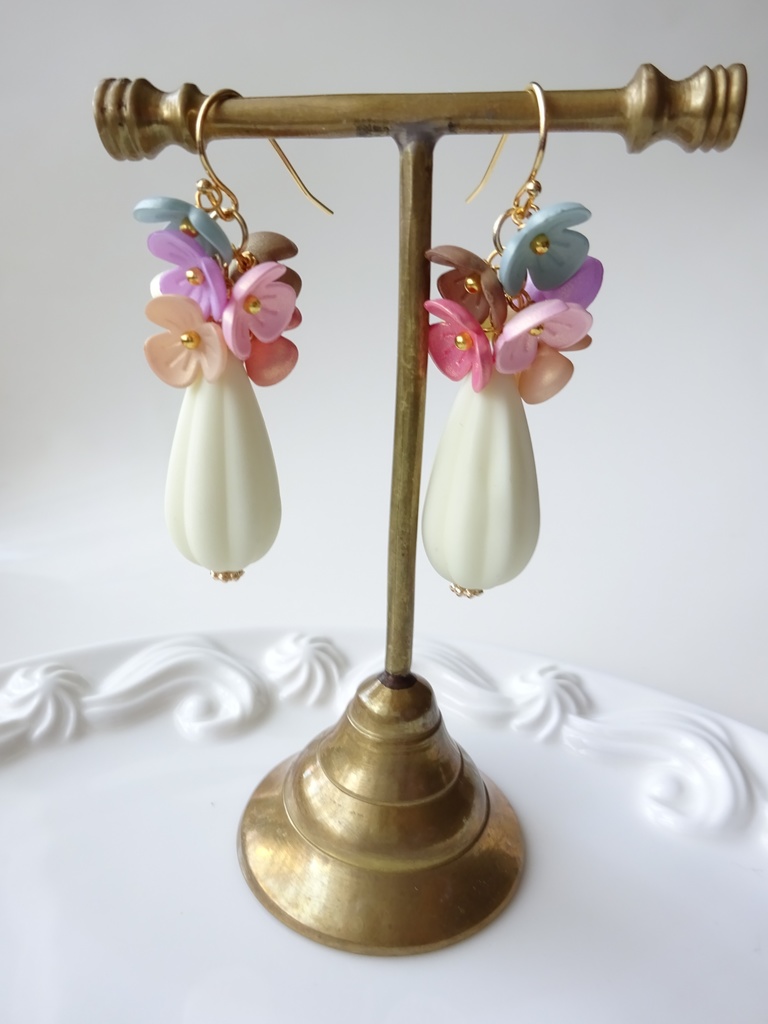 スイートパステルフラワーB ピアス(イヤリングOK)